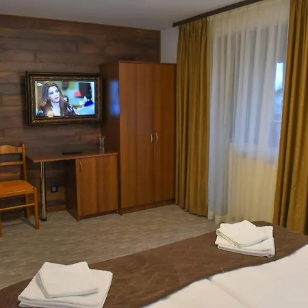 Rothmans-breakfast - Free Parking - Lobby מלון