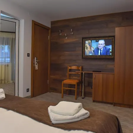 מלון Rothmans-breakfast - Free Parking - Lobby בנסקו