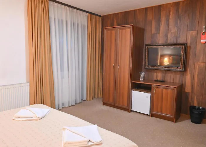 ホテル Rothmans-breakfast - Free Parking - Lobby 3*