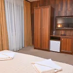 Rothmans-breakfast - Free Parking - Lobby Hotel 3*