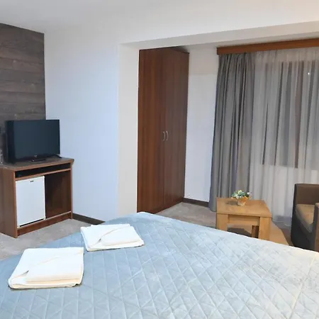 Rothmans Hotel 3*