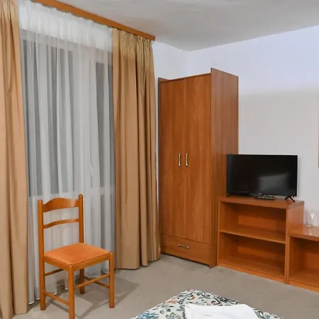 Rothmans-breakfast - Free Parking - Lobby 3*