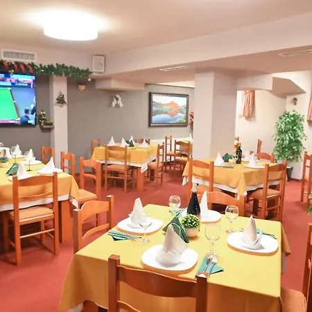 Rothmans-breakfast - Free Parking - Lobby 酒店 班斯科