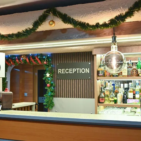 酒店 Rothmans-breakfast - Free Parking - Lobby 3*