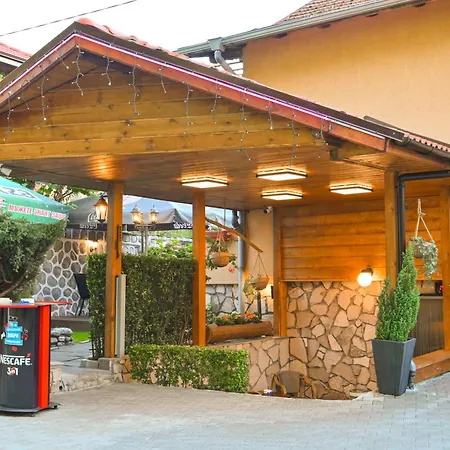 Rothmans-breakfast - Free Parking - Lobby Bansko