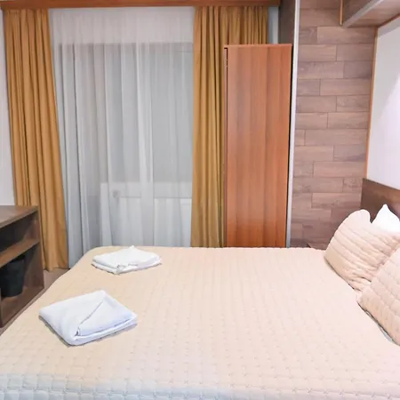 Rothmans-breakfast - Free Parking - Lobby מלון 3*