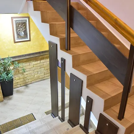 Rothmans-breakfast - Free Parking - Lobby 3*