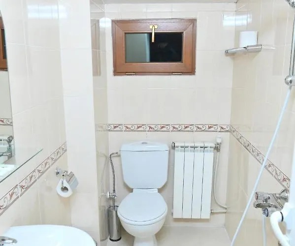 Rothmans-breakfast - Free Parking - Lobby 호텔