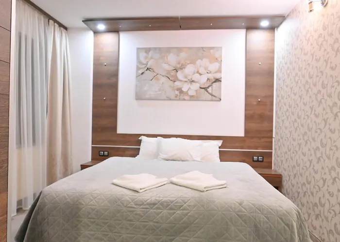 Rothmans-breakfast - Free Parking - Lobby