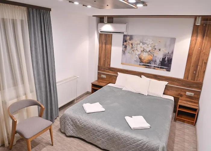 Rothmans-breakfast - Free Parking - Lobby Hotel